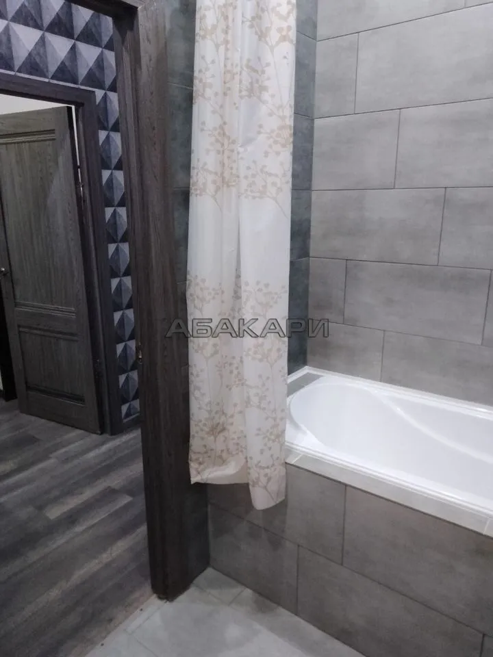 2-комнатная улица Петра Ломако, 6  за 40000 руб/мес фото 6