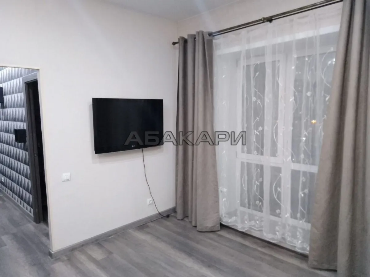 2-комнатная улица Петра Ломако, 6  за 40000 руб/мес фото 11