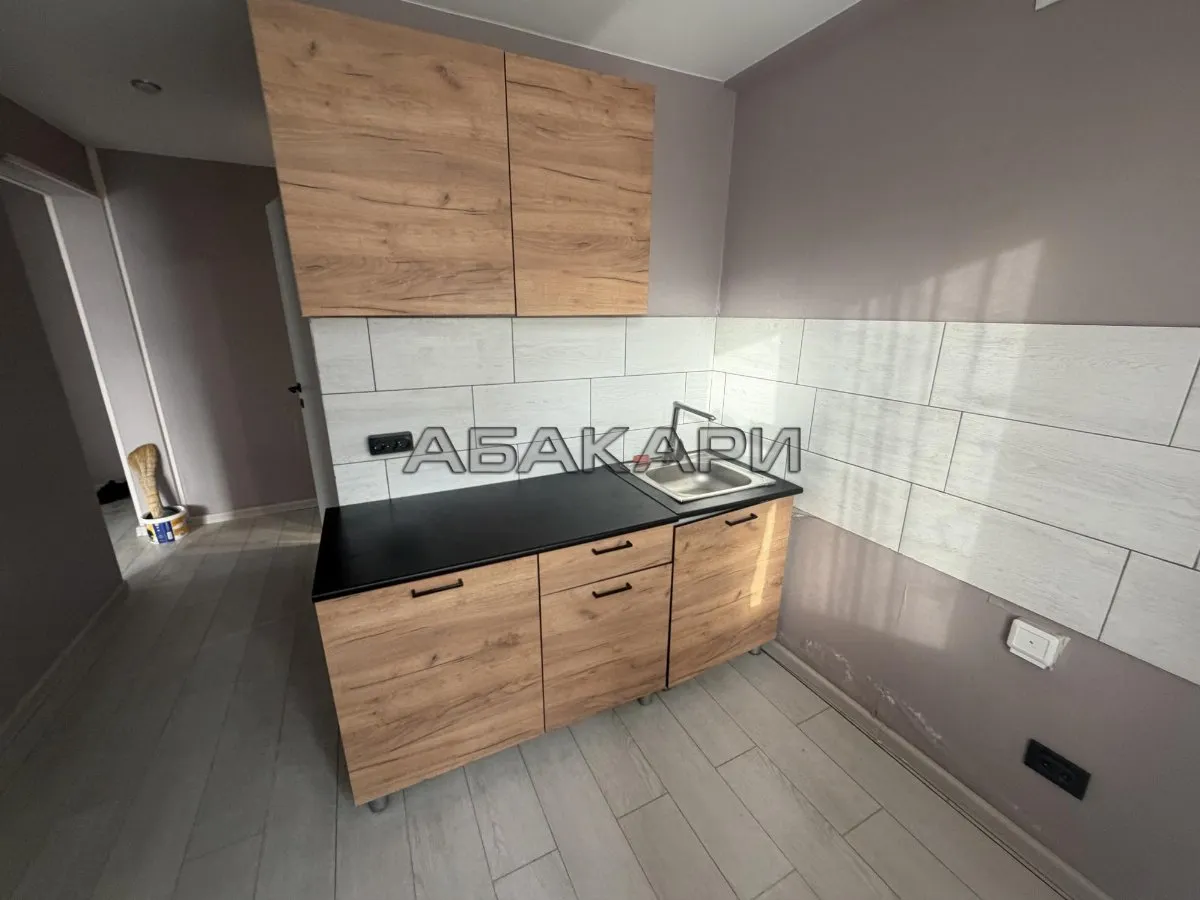 2-комнатная улица Ломоносова, 94Б  за 30000 руб/мес фото 1