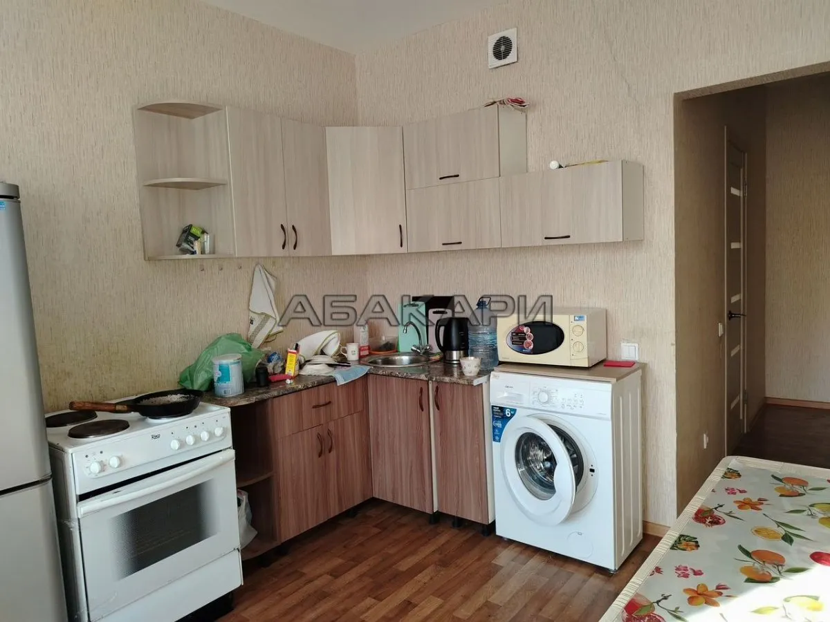 1-комнатная улица Александра Матросова, 32  за 30000 руб/мес фото 1