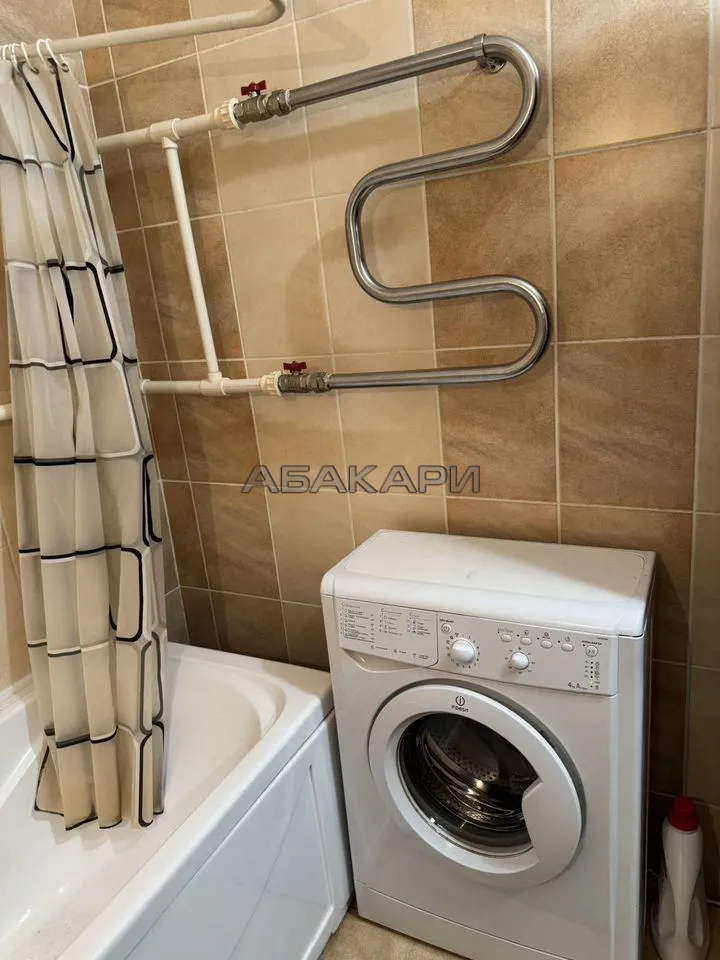 студия улица Авиаторов, 38  за 35000 руб/мес фото 3