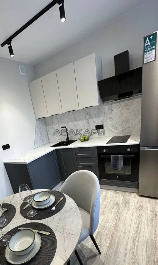 1-комнатная Октябрьская улица, 5  за 38000 руб/мес фото 1