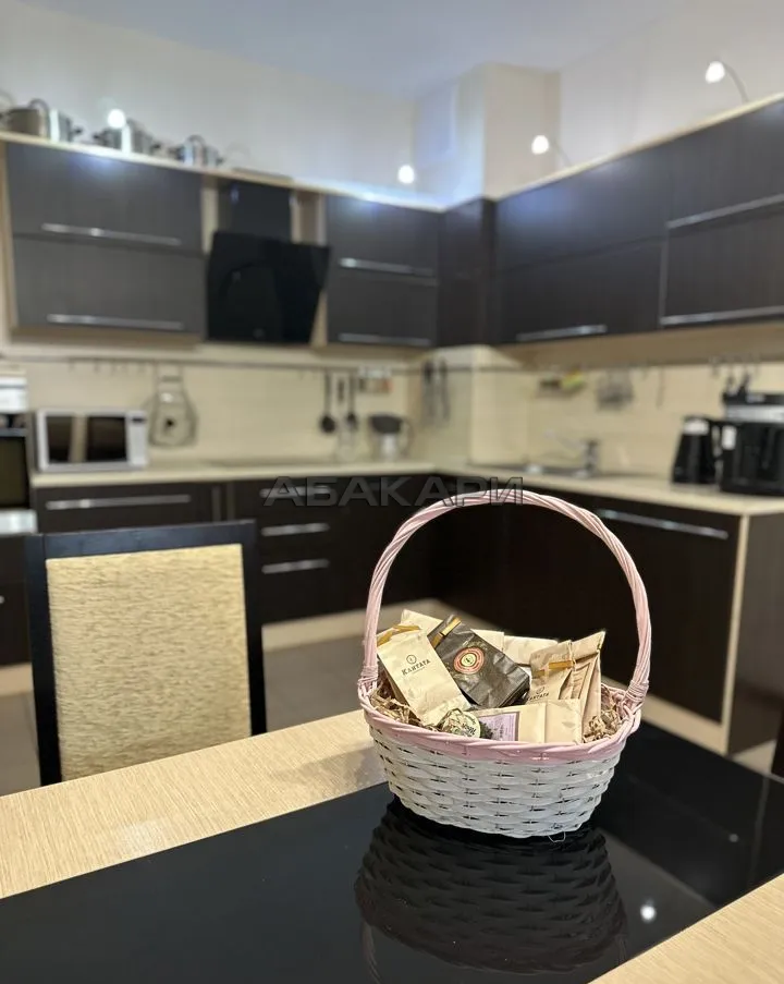 2-комнатная Крайняя улица, 2А за 60000 руб/мес фото 1 2-комнатная Крайняя улица, 2А за 60000 руб/мес фото 1