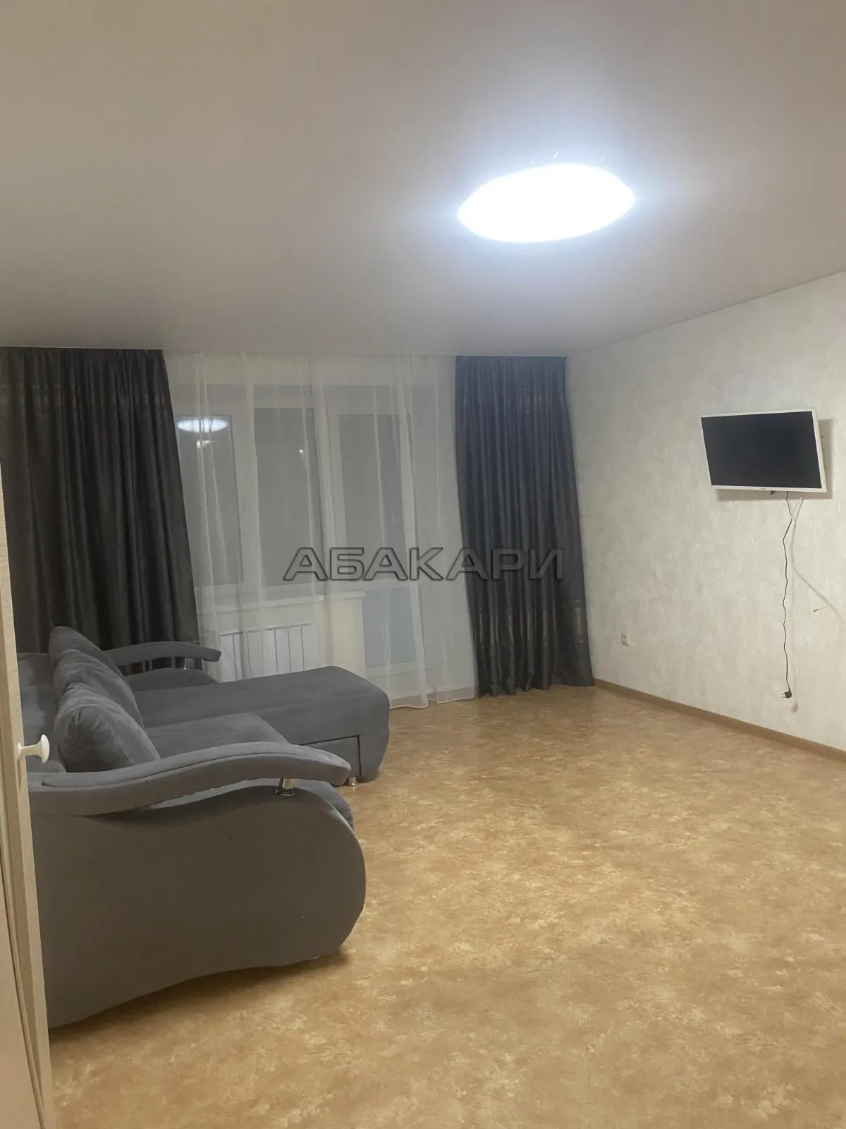 1-комнатная проспект 60 лет Образования СССР, 54А  за 30000 руб/мес фото 1