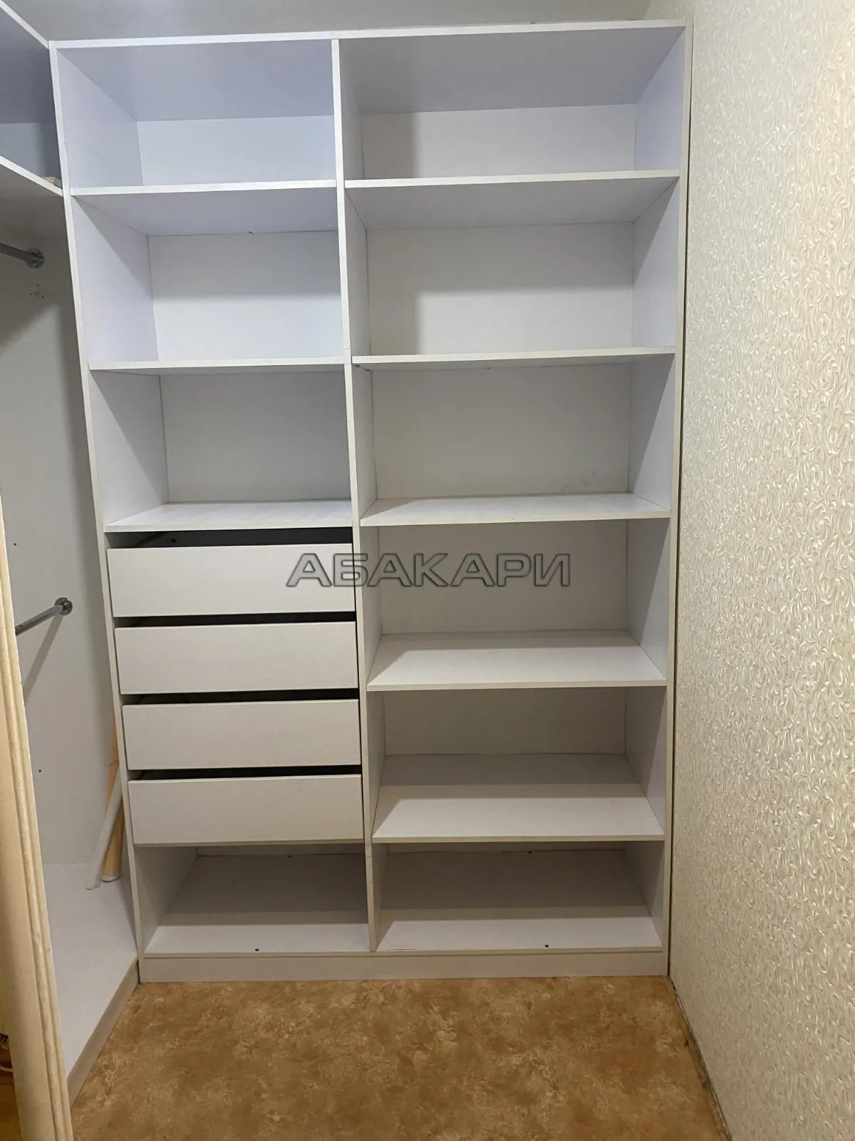 1-комнатная проспект 60 лет Образования СССР, 54А  за 30000 руб/мес фото 9