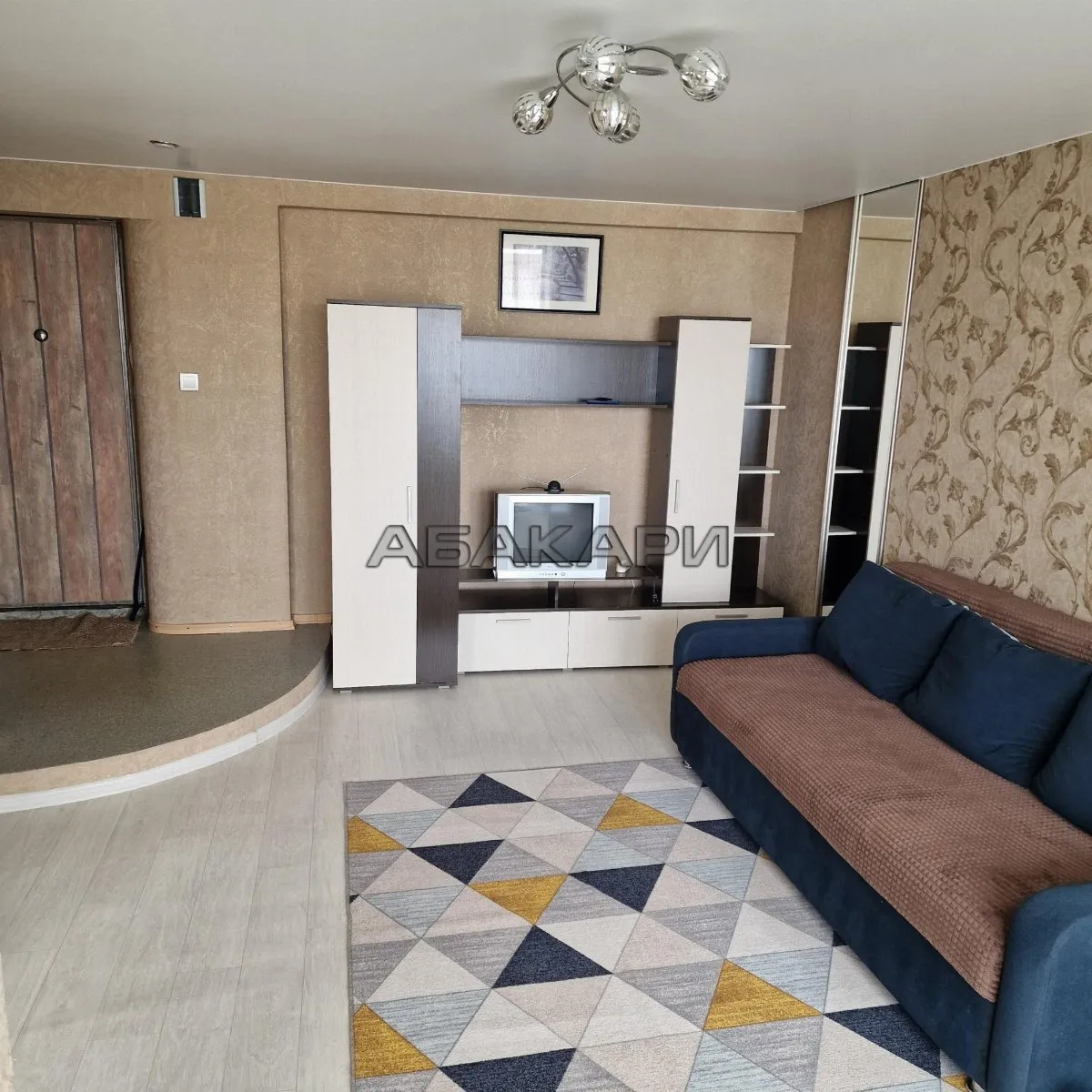 2-комнатная Высотная улица, 1 за 35000 руб/мес фото 3 2-комнатная Высотная улица, 1 за 35000 руб/мес фото 3