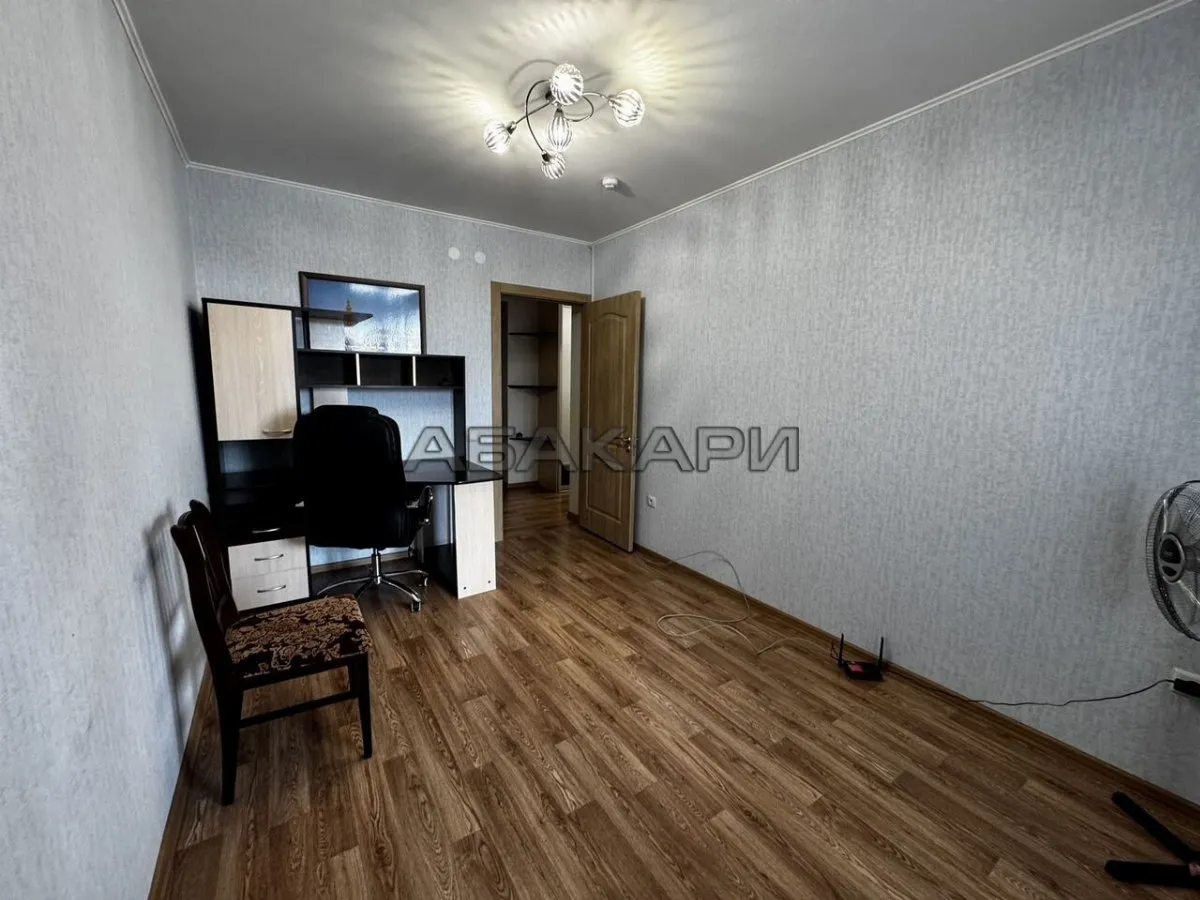 3-комнатная Семафорная улица, 311  за 55000 руб/мес фото 11