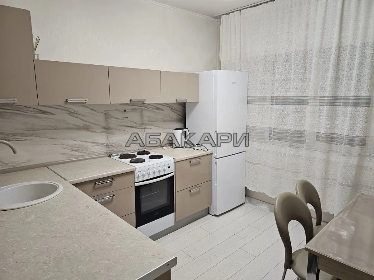 2-комнатная улица 9 Мая, 75  за 45000 руб/мес фото 6