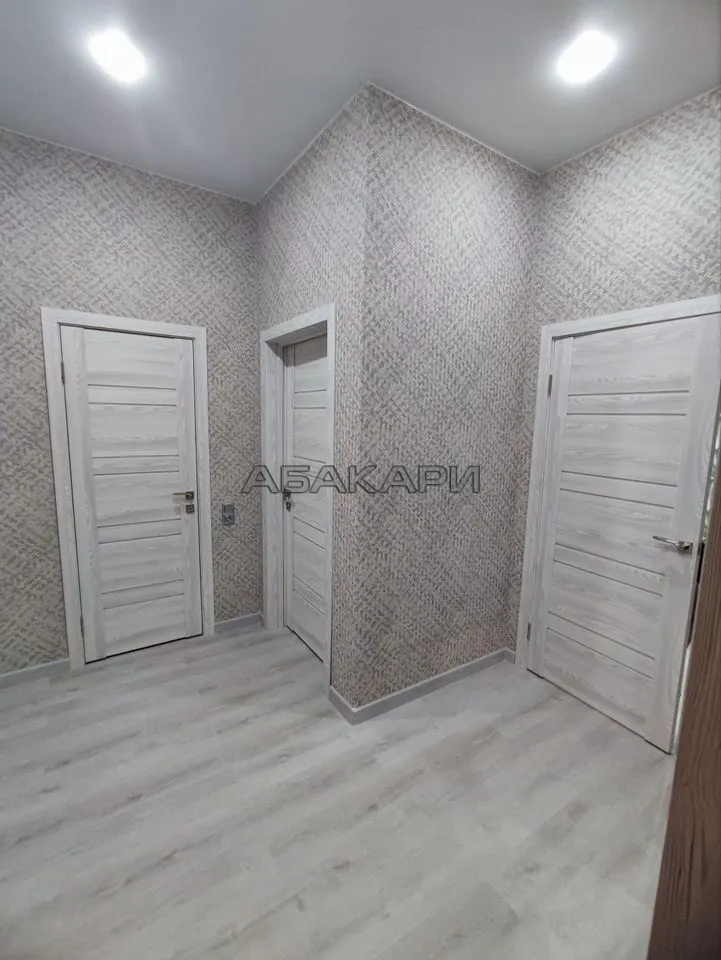 1-комнатная улица Петра Ломако, 10  за 35000 руб/мес фото 2