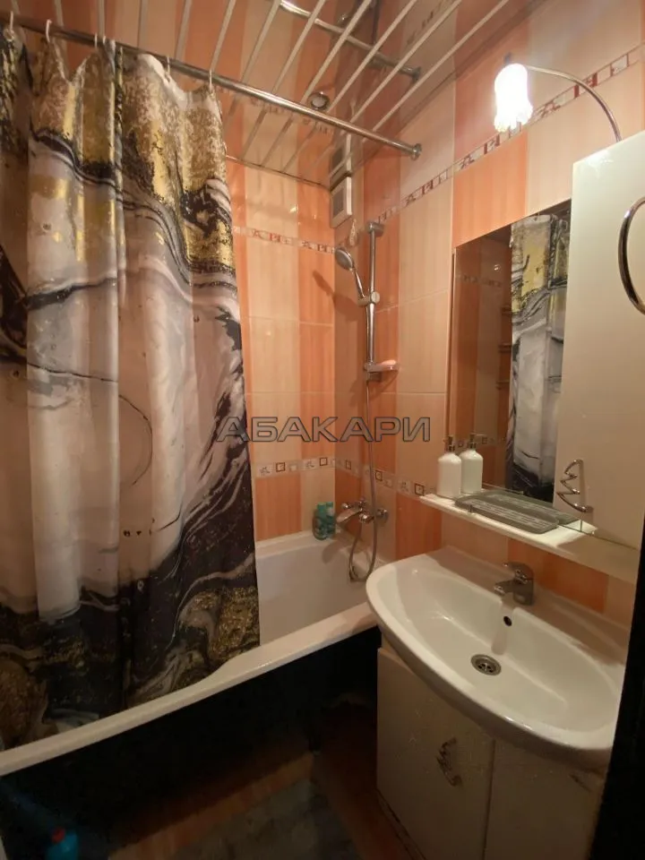 2-комнатная улица 9 Мая, 38  за 45000 руб/мес фото 9