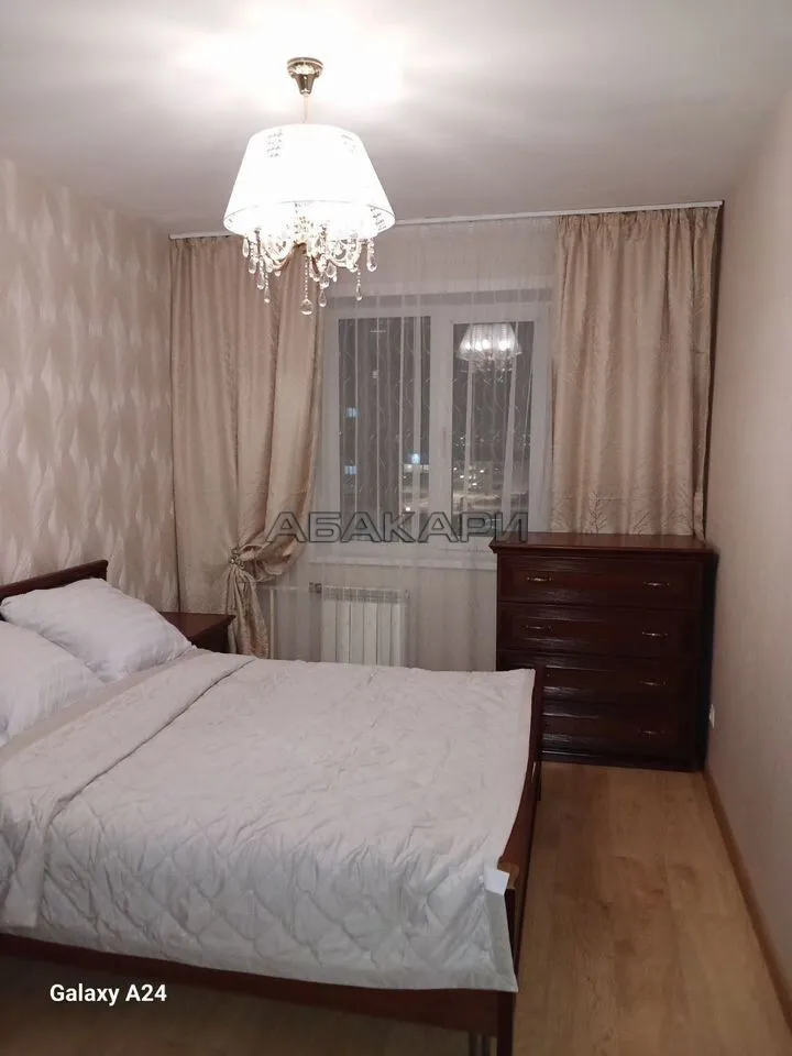 3-комнатная Комсомольский проспект, 9  за 60000 руб/мес фото 1