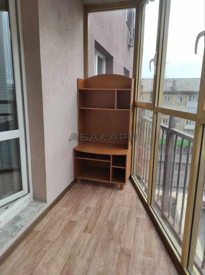 1-комнатная Свободный проспект, 28А  за 35000 руб/мес фото 12