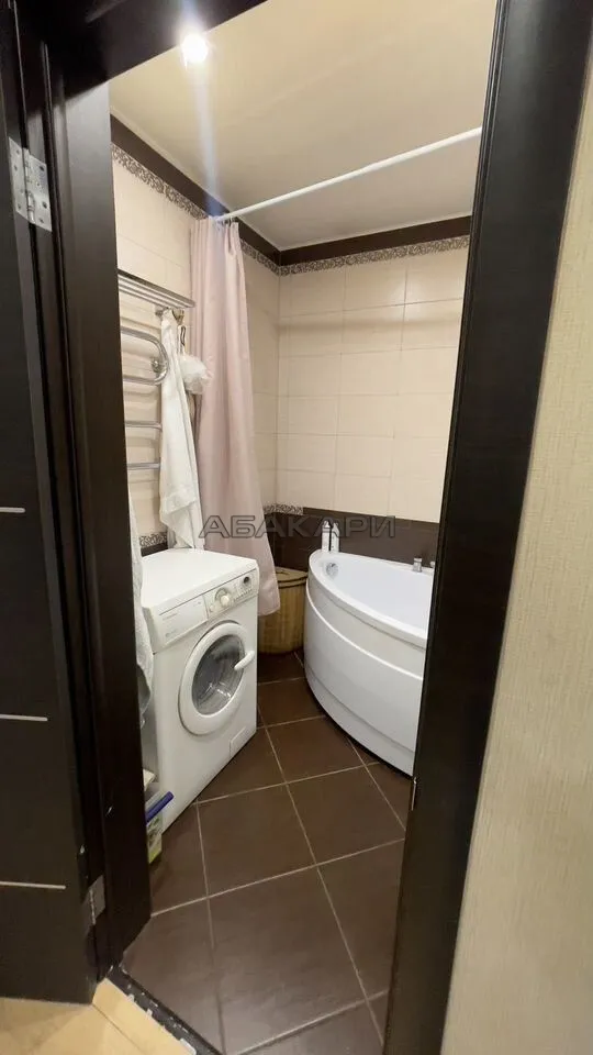 4-комнатная улица Алексеева, 29  за 65000 руб/мес фото 9