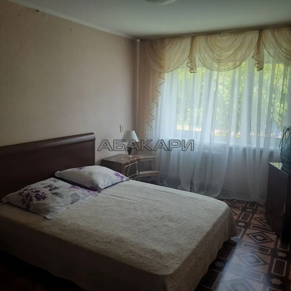 3-комнатная улица Воронова, 5  за 40000 руб/мес фото 4