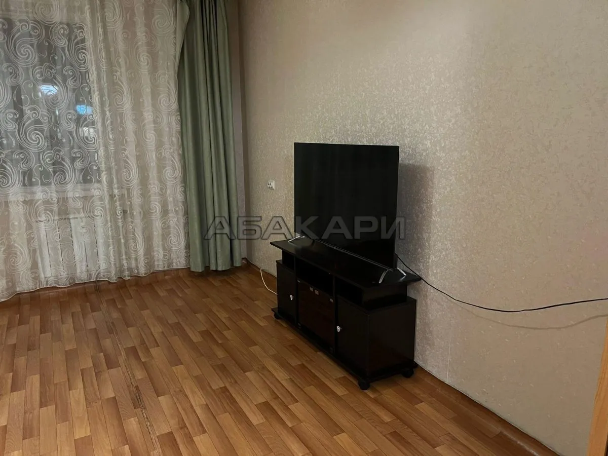 2-комнатная улица 3 Августа, 20А  за 35000 руб/мес фото 3