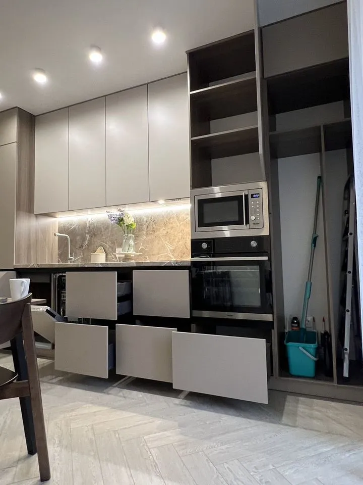 2-комнатная улица Авиаторов, 30  за 65000 руб/мес фото 6