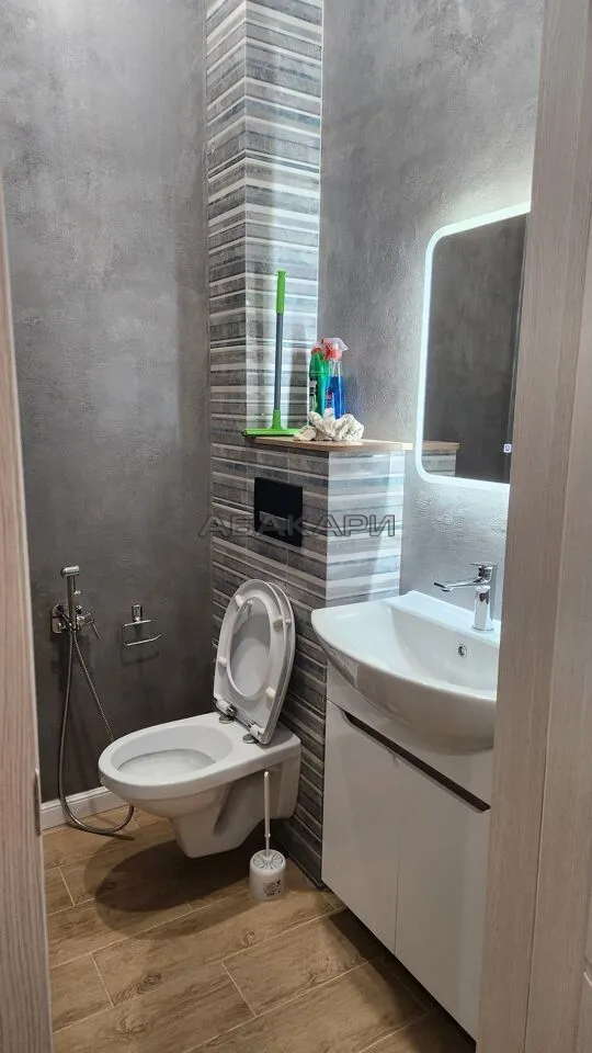 3-комнатная улица Петра Ломако, 10  за 75000 руб/мес фото 8