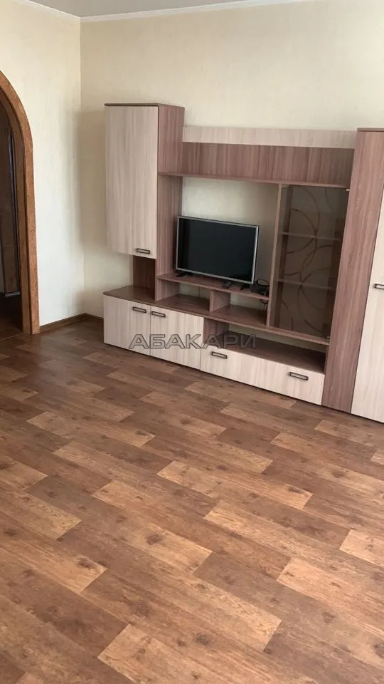 2-комнатная Новосибирская улица, 44  за 40000 руб/мес фото 2