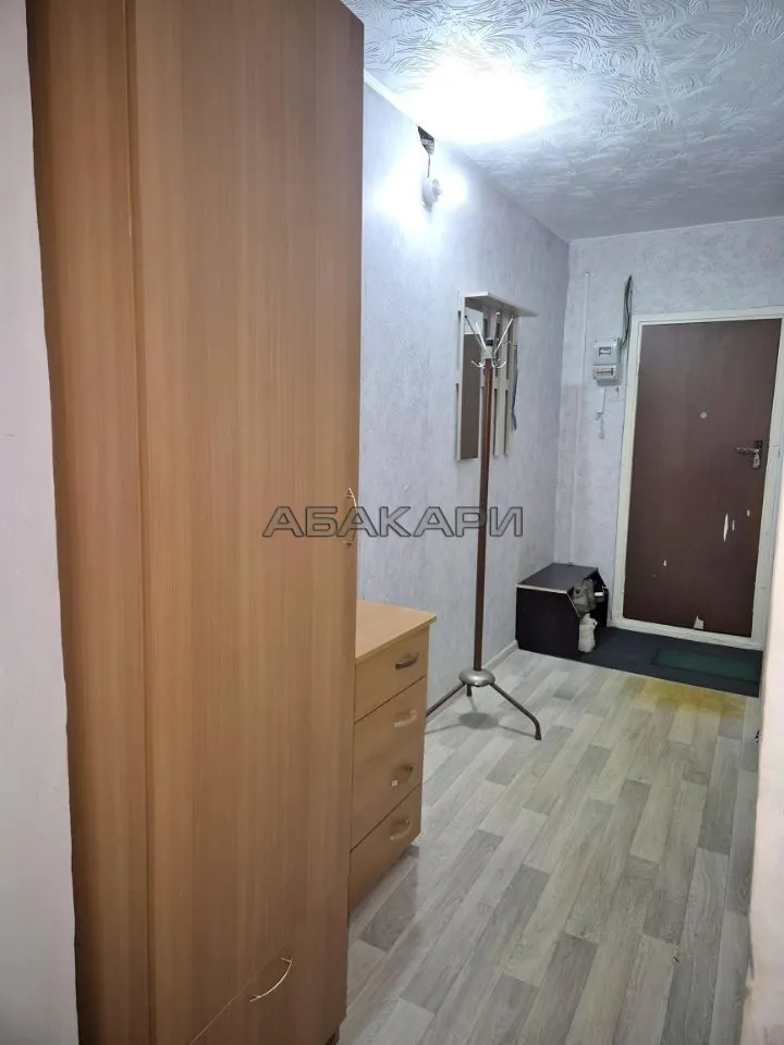 4-комнатная улица 9 Мая, 43  за 40000 руб/мес фото 10