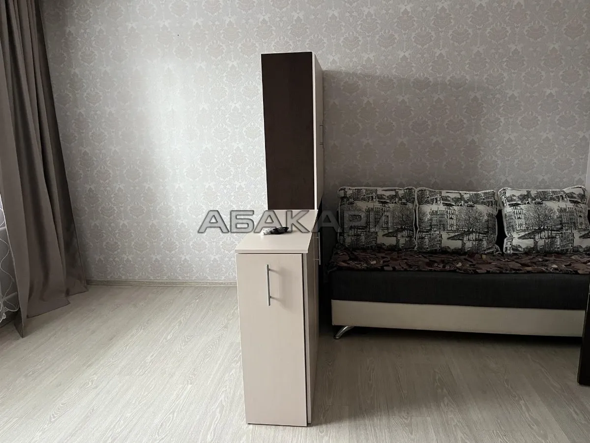 1-комнатная улица Гусарова, 68  за 30000 руб/мес фото 2