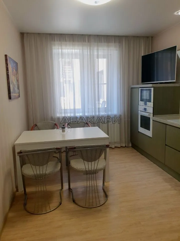 2-комнатная Навигационная улица, 5  за 55000 руб/мес фото 3