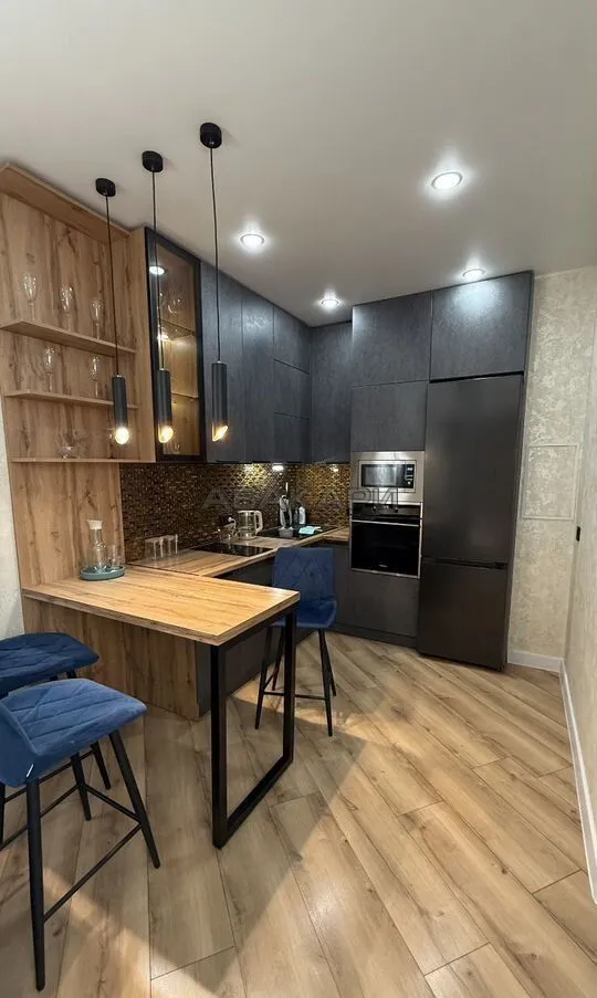 1-комнатная улица Партизана Железняка, 48Е  за 50000 руб/мес фото 1