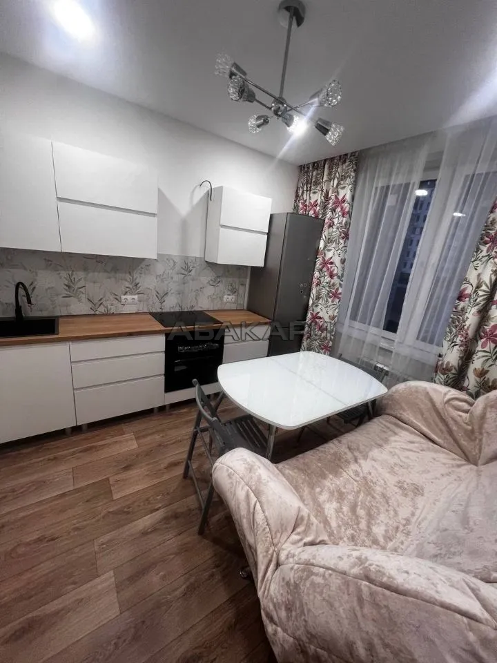 1-комнатная улица Александра Матросова, 30Г  за 33000 руб/мес фото 1