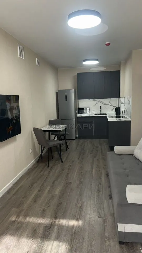 2-комнатная улица Авиаторов, 34  за 55000 руб/мес фото 2