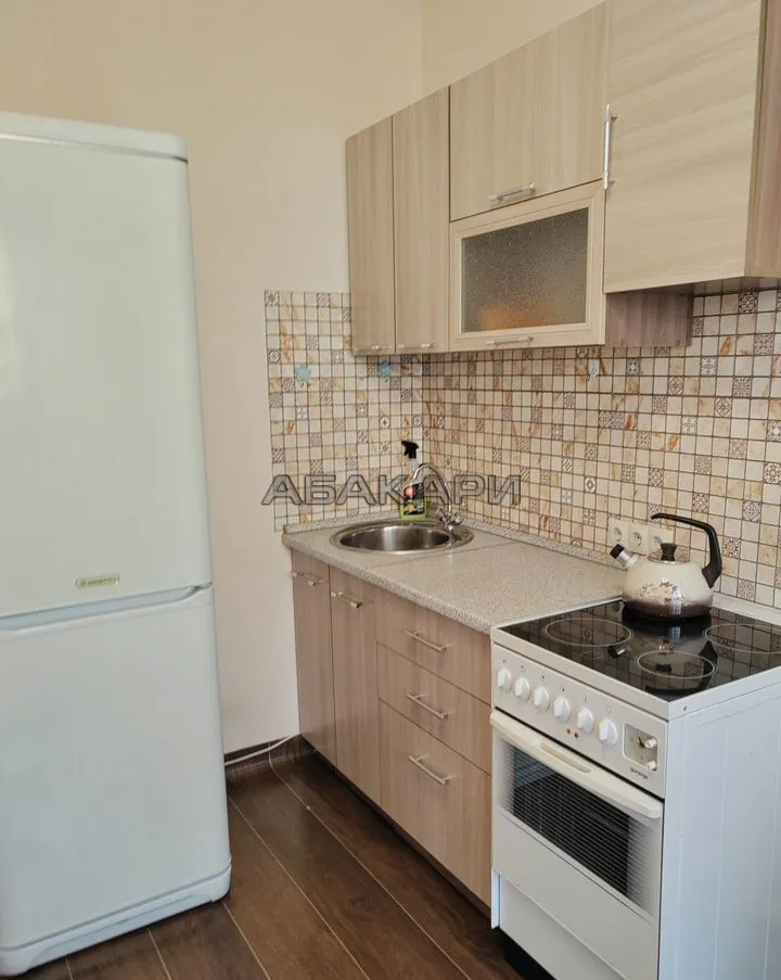 1-комнатная Апрельская улица, 1  за 28000 руб/мес фото 1