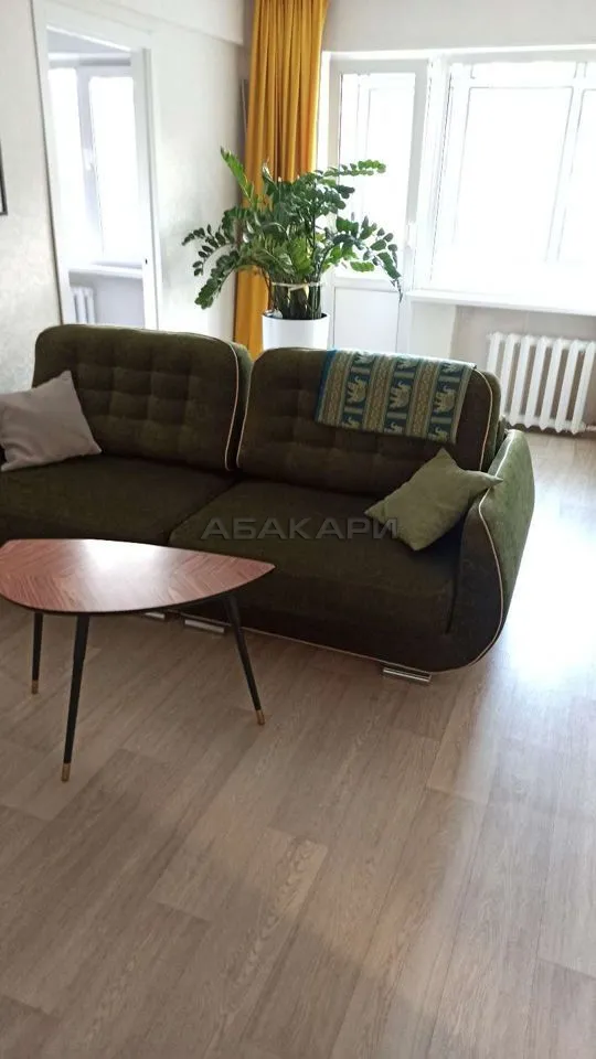 2-комнатная проспект имени Газеты Красноярский Рабочий, 119  за 35000 руб/мес фото 11