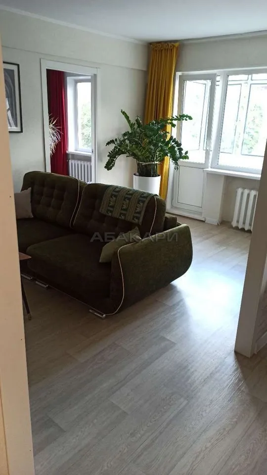 2-комнатная проспект имени Газеты Красноярский Рабочий, 119  за 35000 руб/мес фото 15