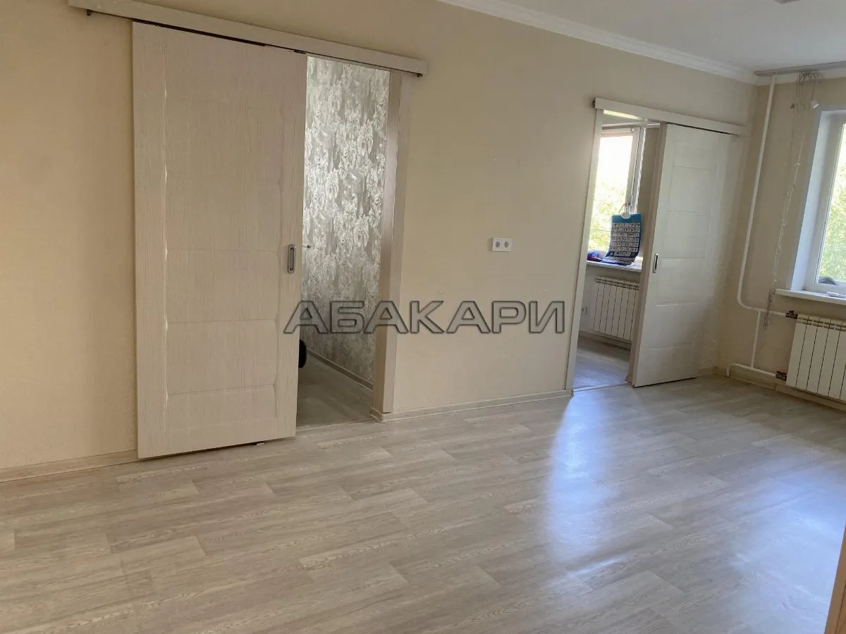 3-комнатная улица 60 лет Октября, 100  за 39000 руб/мес фото 5