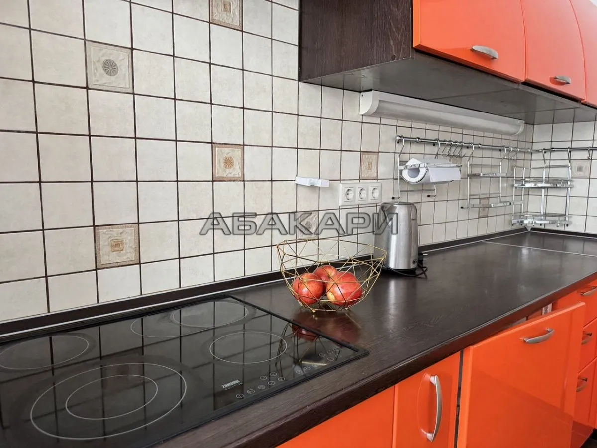 3-комнатная улица Молокова, 64  за 50000 руб/мес фото 4