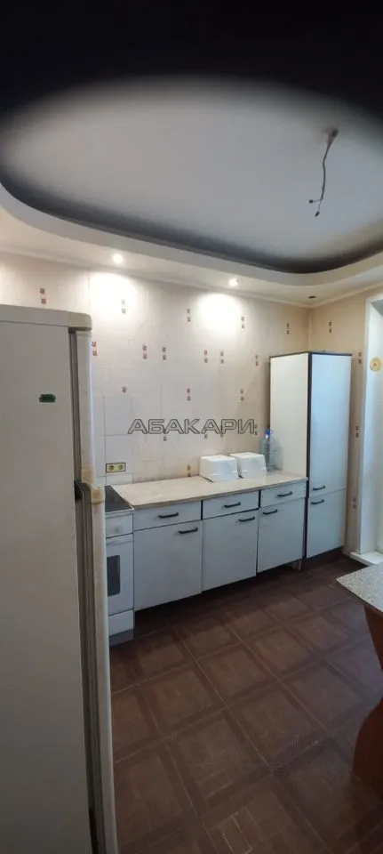 3-комнатная Взлётная улица, 30  за 37000 руб/мес фото 1