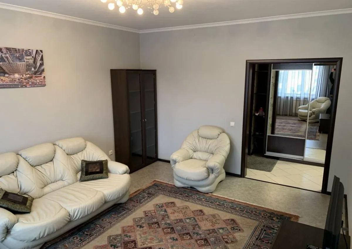 3-комнатная улица 9 Мая, 20  за 55000 руб/мес фото 7