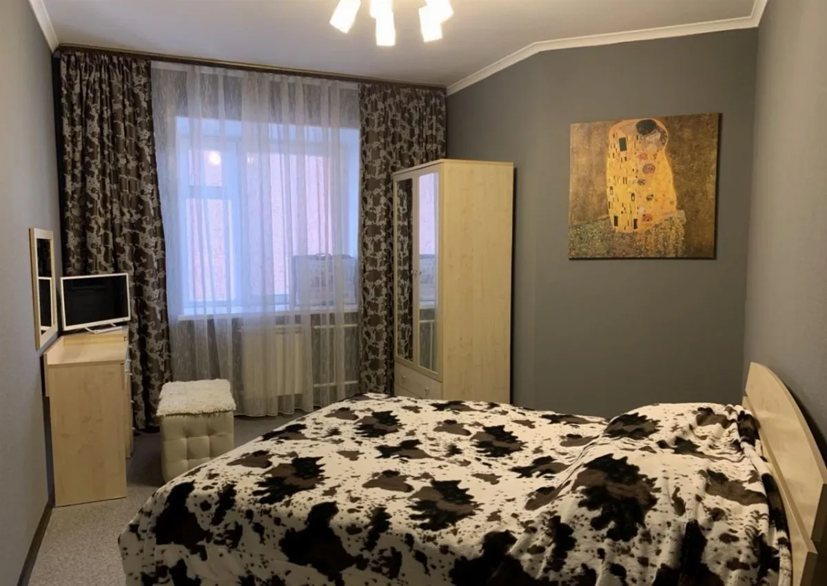 3-комнатная улица 9 Мая, 20  за 55000 руб/мес фото 9