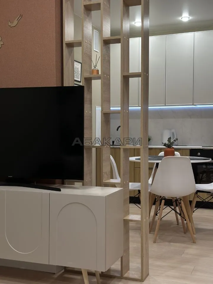 1-комнатная улица Батурина, 30  за 40000 руб/мес фото 2