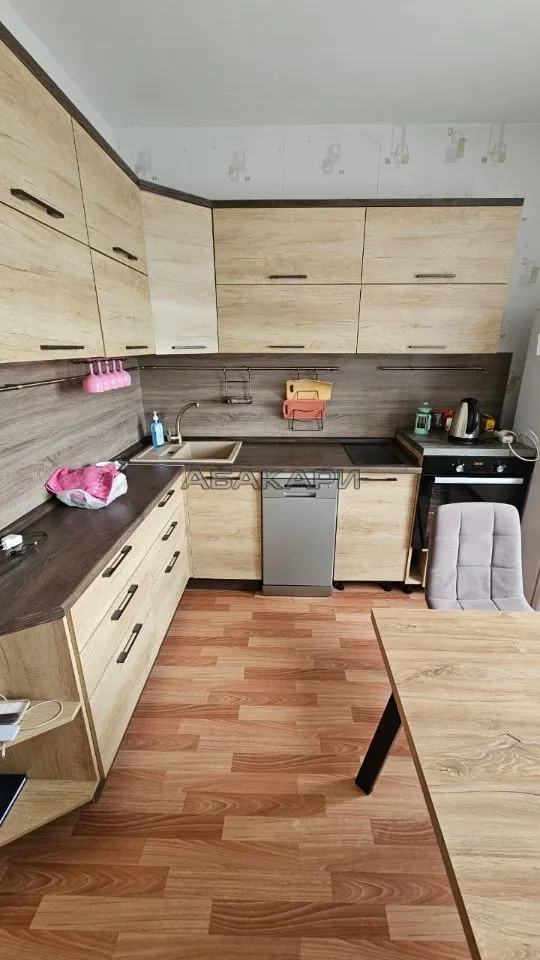 2-комнатная улица 9 Мая, 83  за 45000 руб/мес фото 2