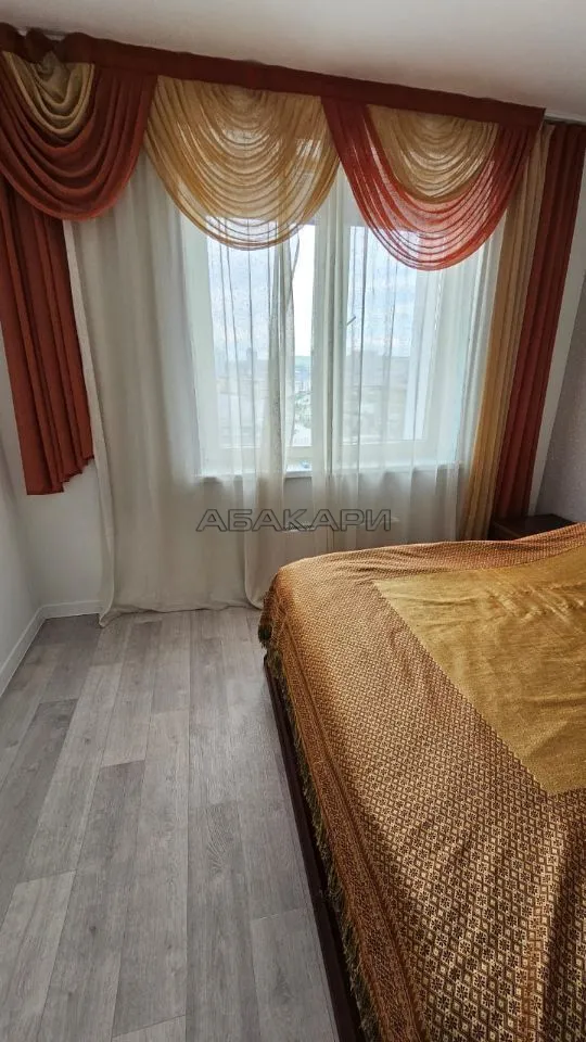 2-комнатная улица 9 Мая, 83  за 45000 руб/мес фото 4