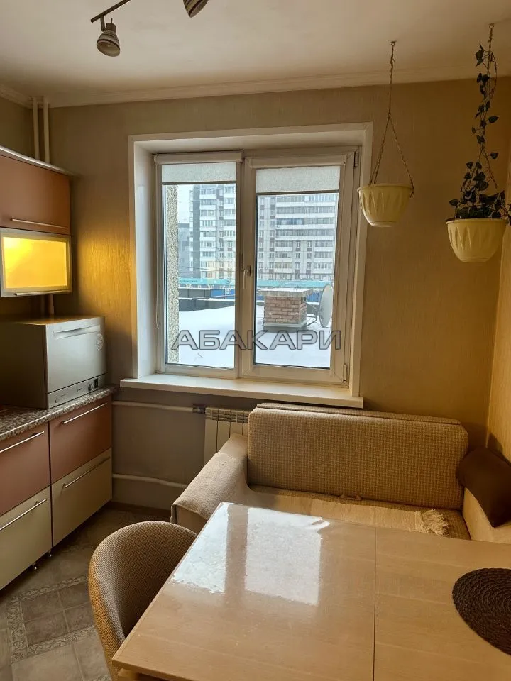 2-комнатная улица Молокова, 62  за 45000 руб/мес фото 4