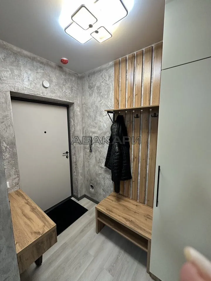 2-комнатная Свободный проспект, 66М  за 50000 руб/мес фото 1