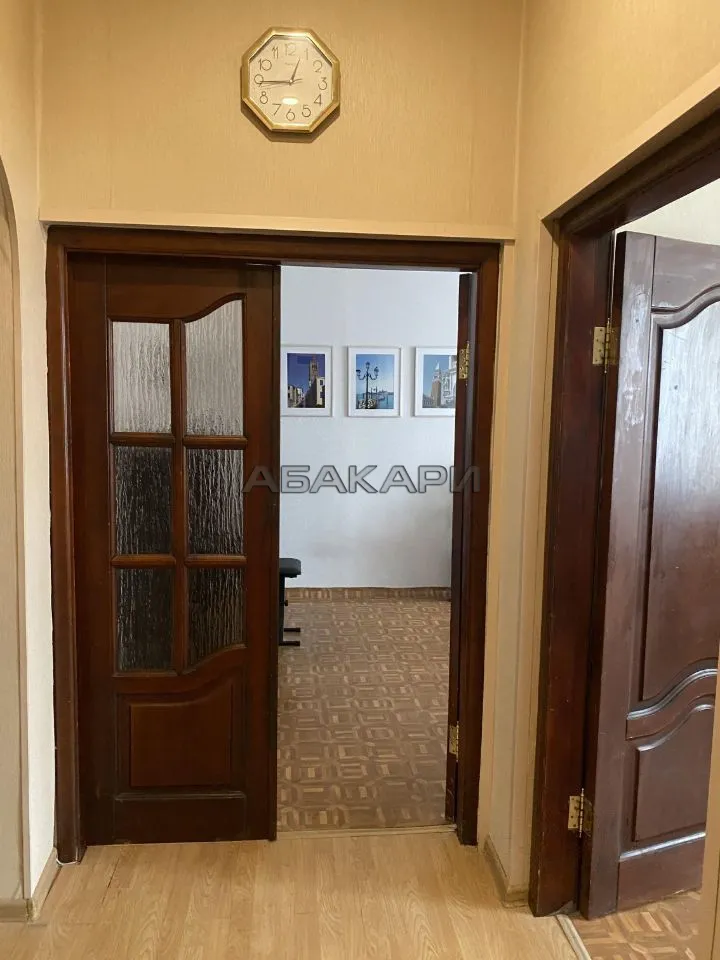 3-комнатная улица Бограда, 101  за 65000 руб/мес фото 4