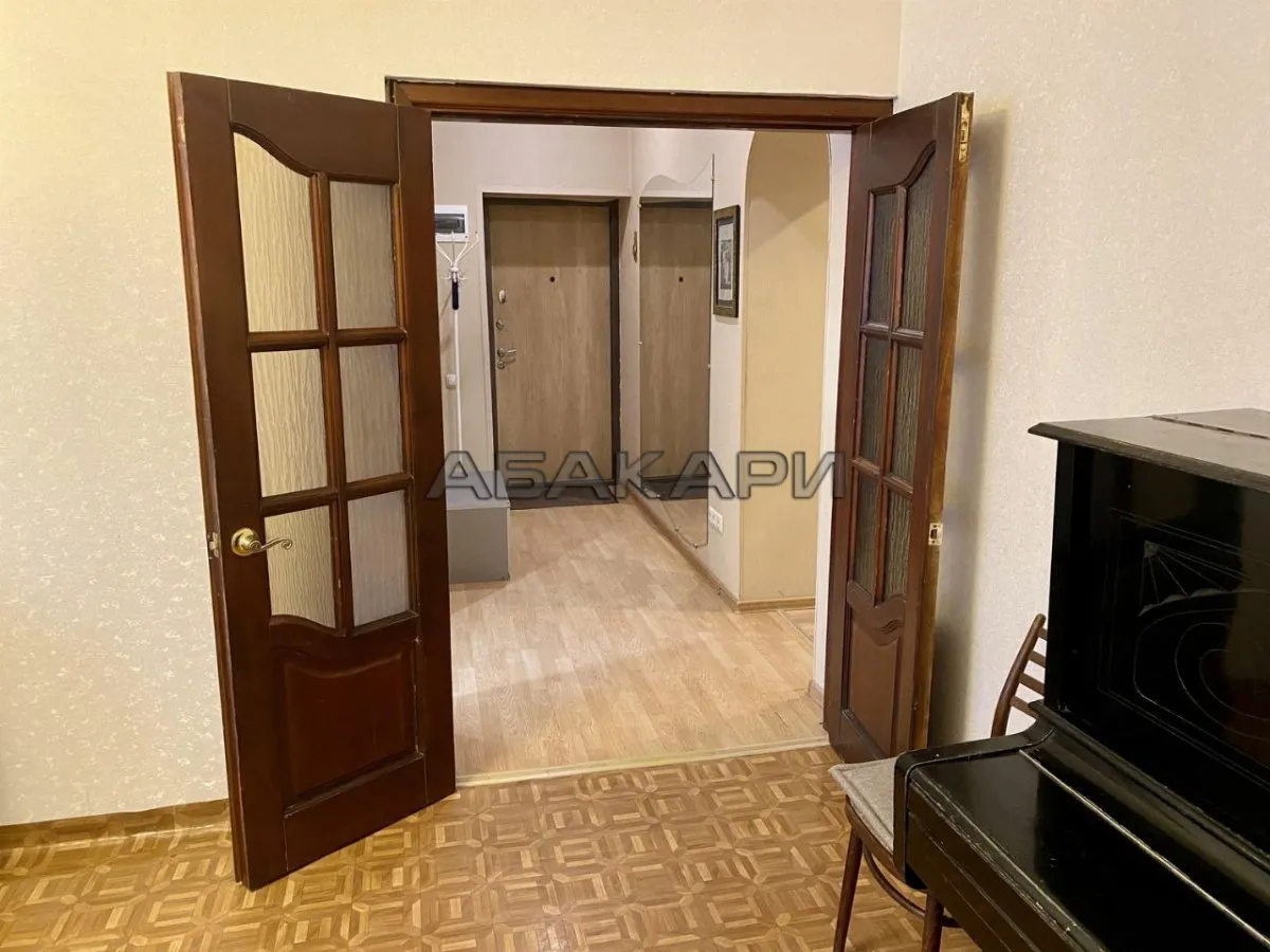 3-комнатная улица Бограда, 101  за 65000 руб/мес фото 9