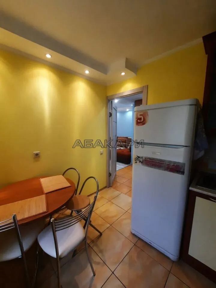 2-комнатная улица Урицкого, 41  за 40000 руб/мес фото 4