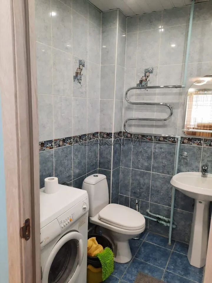 2-комнатная улица Урицкого, 41  за 40000 руб/мес фото 14