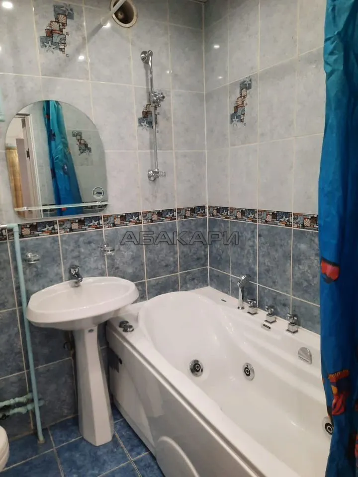 2-комнатная улица Урицкого, 41  за 40000 руб/мес фото 15