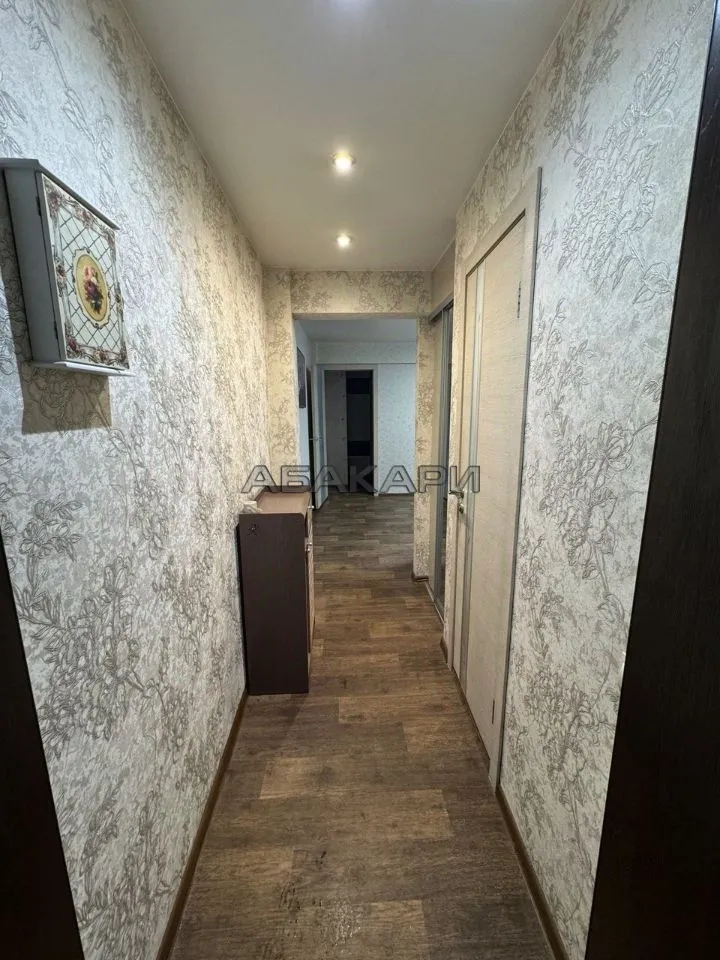 2-комнатная проспект имени Газеты Красноярский Рабочий, 171  за 35000 руб/мес фото 9