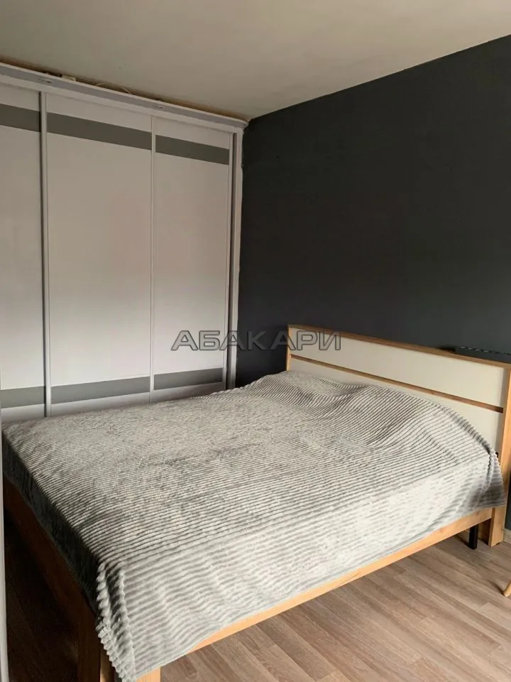 2-комнатная проспект имени Газеты Красноярский Рабочий, 191  за 35000 руб/мес фото 3