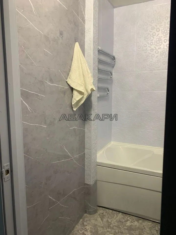 2-комнатная проспект имени Газеты Красноярский Рабочий, 191  за 35000 руб/мес фото 9