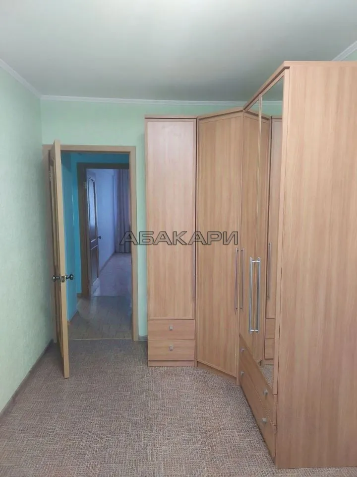 3-комнатная проспект имени Газеты Красноярский Рабочий, 109  за 40000 руб/мес фото 18